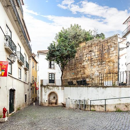 Casa Aurora - Bairro Tipico A Minutos Do Terreiro Villa Lisbon Exterior photo